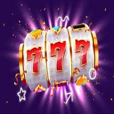qq79 မြန်မာပလက်ဖောင်း ကစားသမားများ ဝပ်မောစွာ ကစားနေသောမြင်ကွင်း